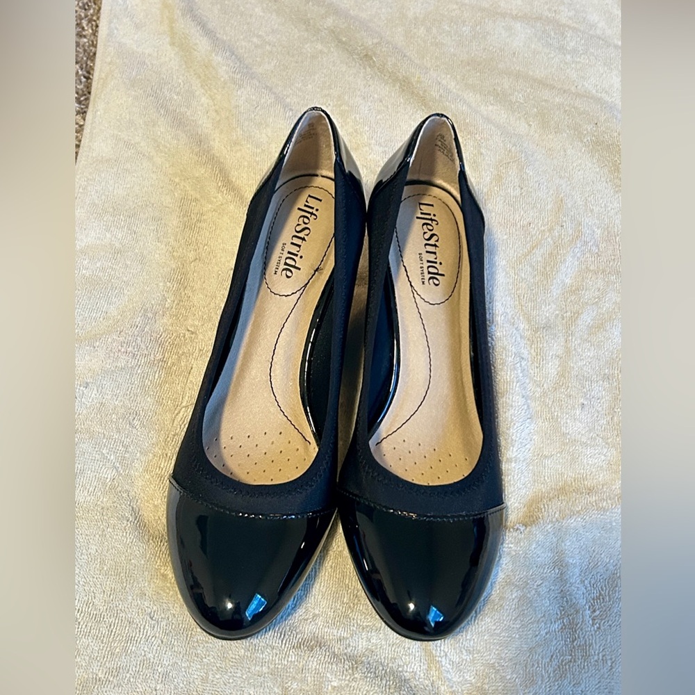 LifeStride Juliana Stretch Wedge Size 7.5